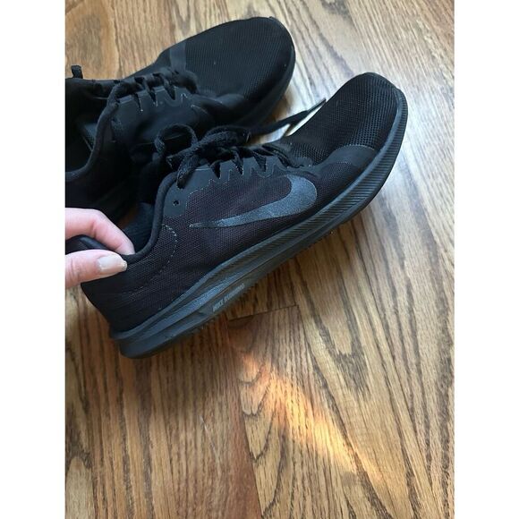 Nike Womens Downshifter 8 Running Shoes Black 908994-002 Size 7.5 Like New - Picture 3 of 5